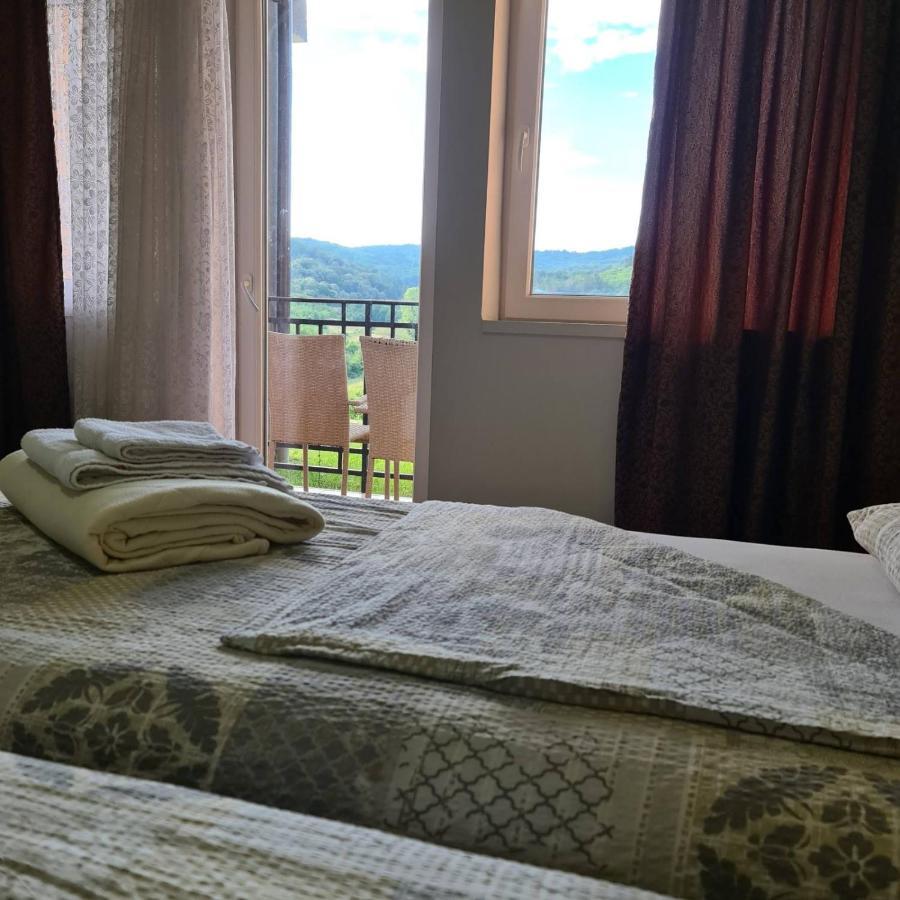 Ra Apartmani Vrdnik Værelse billede